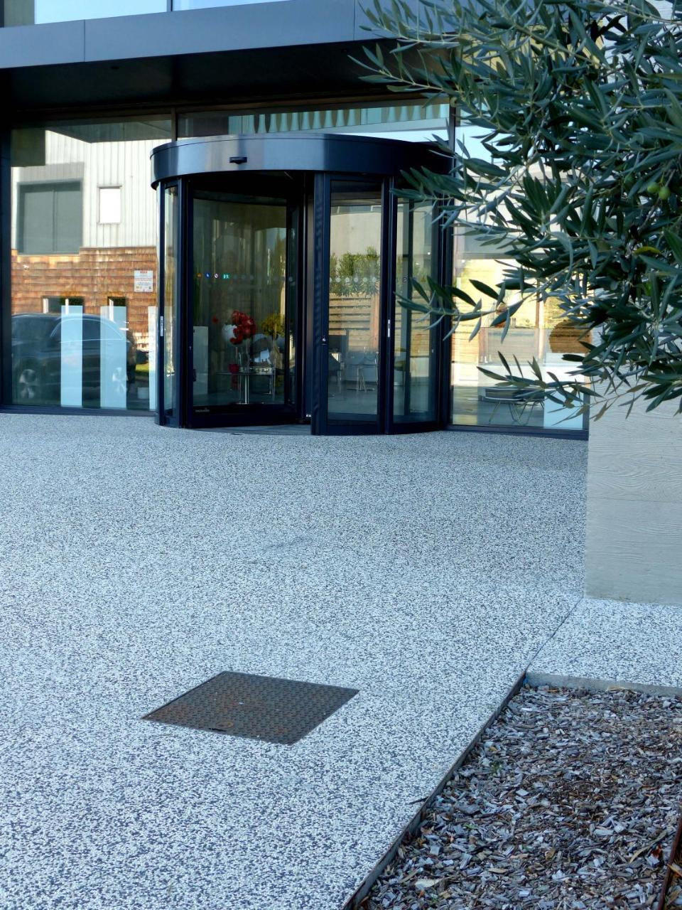 Le B Complexe Hotel Lozanne Buitenkant foto