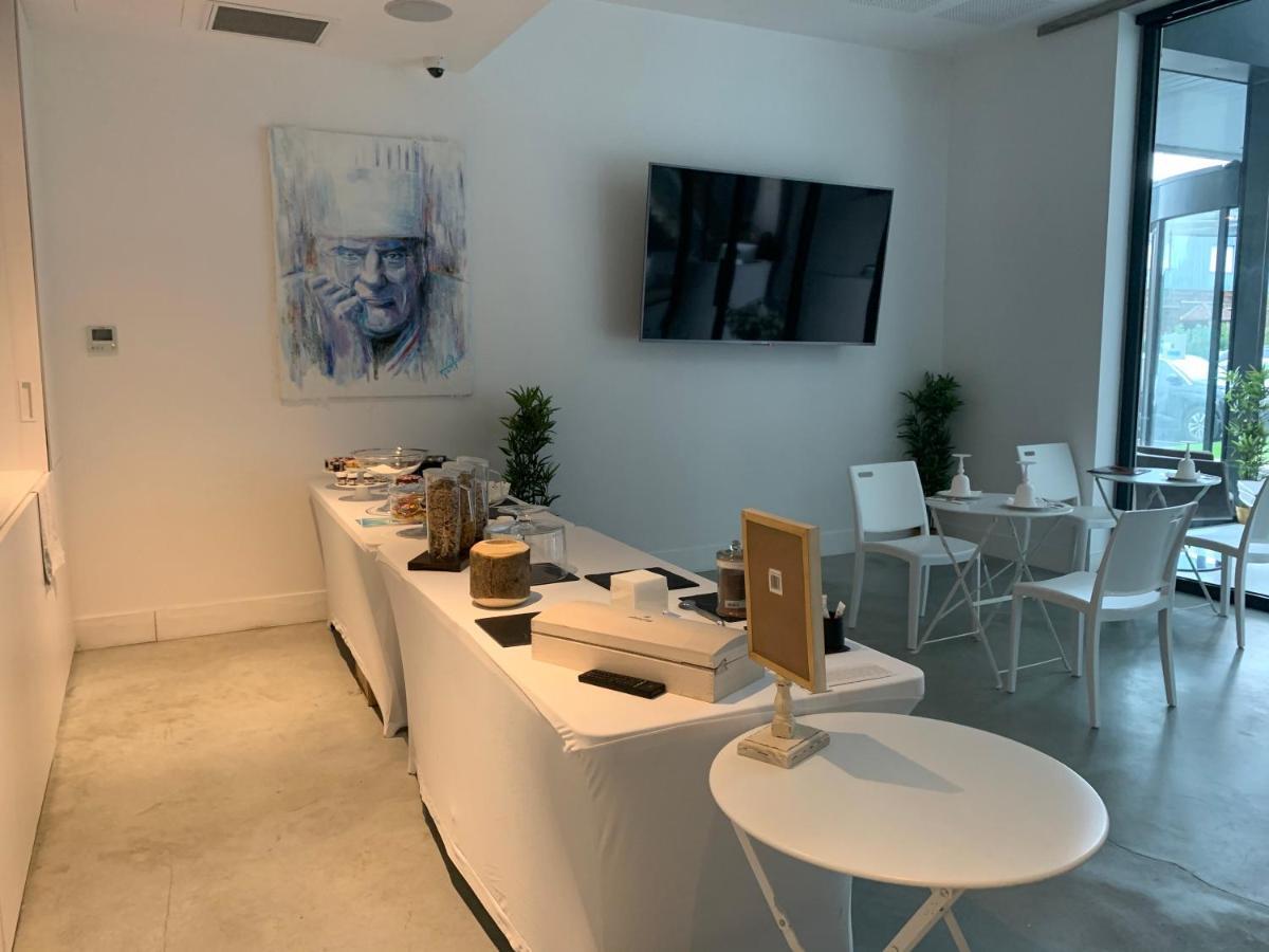 Le B Complexe Hotel Lozanne Buitenkant foto